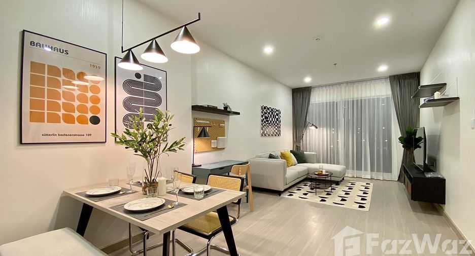 For rent 2 bedrooms condo in Bang Rak, Bangkok