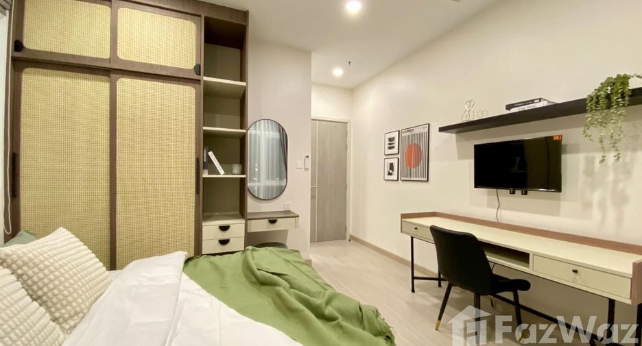 For rent 2 bedrooms condo in Bang Rak, Bangkok