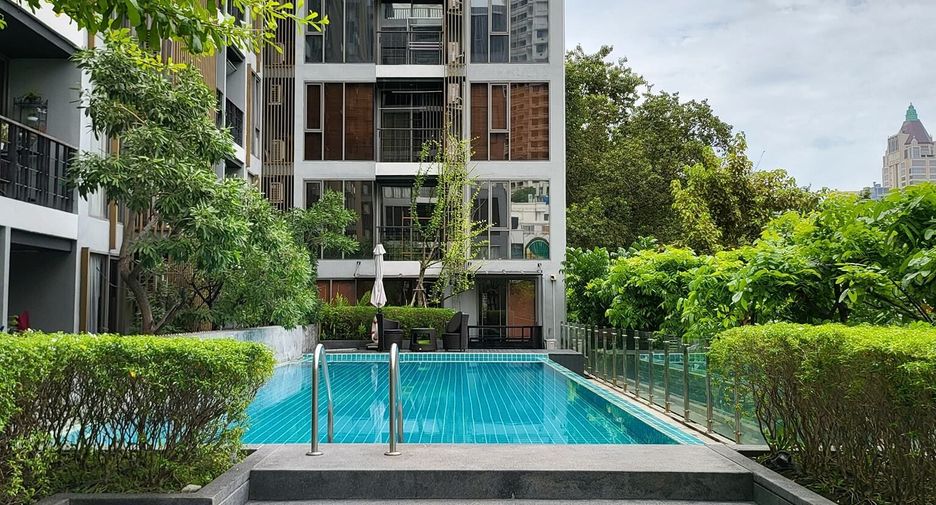 For rent 1 bed condo in Sathon, Bangkok