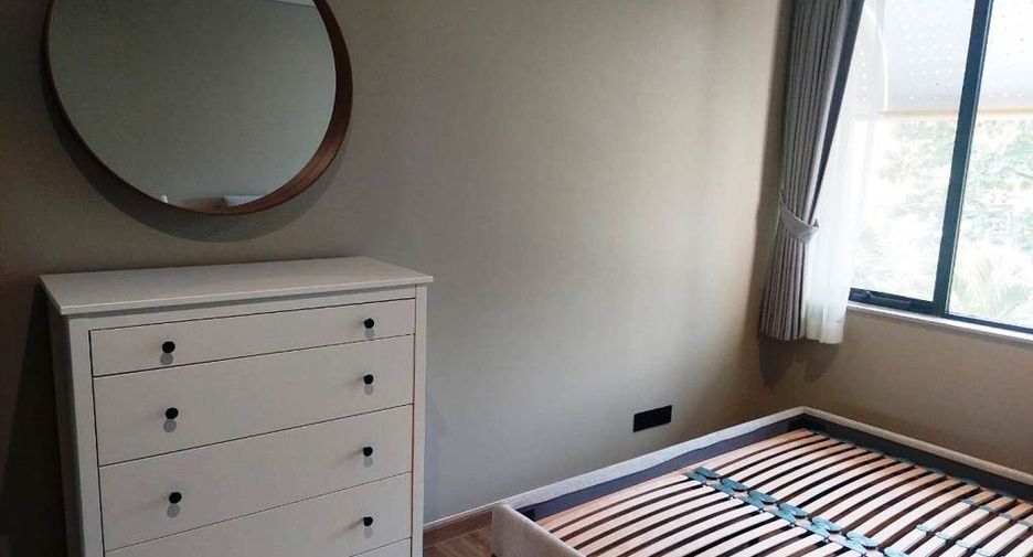 For rent 4 bedrooms condo in Sathon, Bangkok