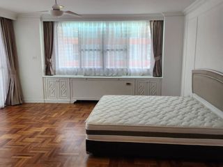 Apartamento en alquiler de 4 habitaciones en Watthana, Bangkok