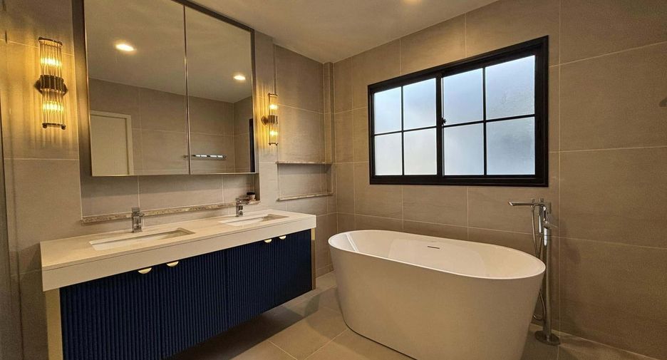 For rent 5 ベッドルーム house in Bang Phli, Samut Prakan
