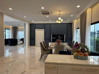 For rent 5 bedrooms house in Bang Phli, Samut Prakan