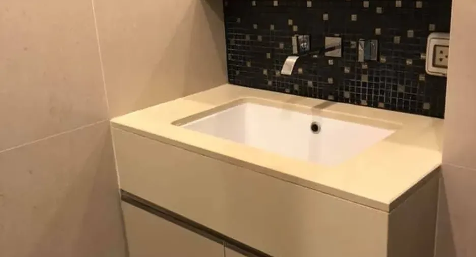 Condo en alquiler de 2 habitaciones en Sathon, Bangkok