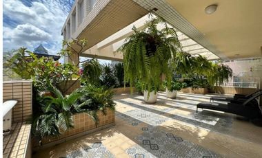 Condo en alquiler de 3 habitaciones en Pathum Wan, Bangkok