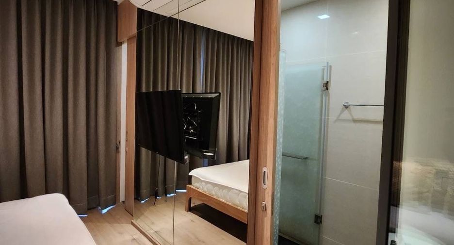 For rent studio condo in Khlong Toei, Bangkok