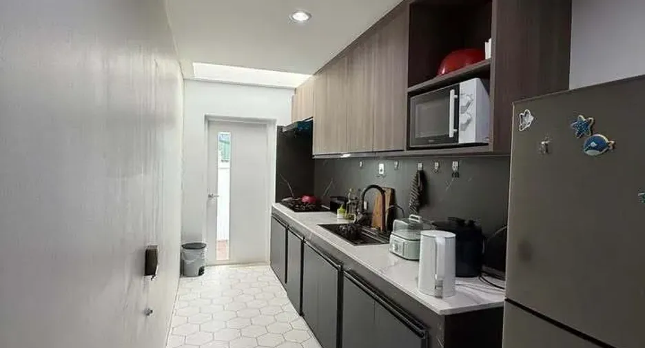 For rent 4 bedrooms house in Lat Phrao, Bangkok