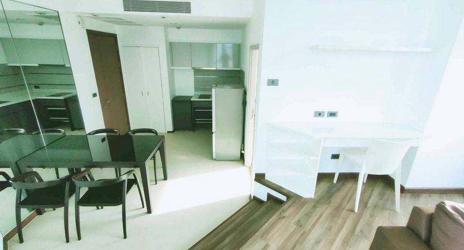For rent 1 bed condo in Khlong Toei, Bangkok