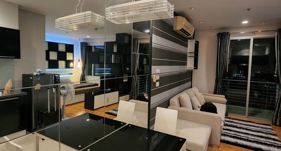 Wohnung zur Miete mit 1 Zimmer in Khlong San, Bangkok