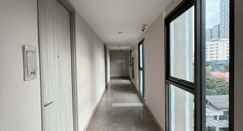 For rent 1 bed condo in Phaya Thai, Bangkok