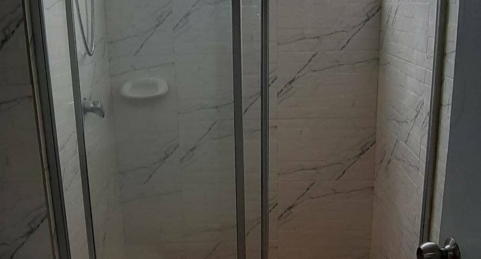For rent 2 bedrooms condo in Bang Na, Bangkok