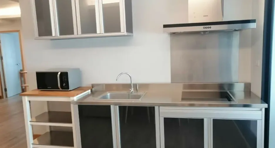 For rent 2 bedrooms condo in Watthana, Bangkok
