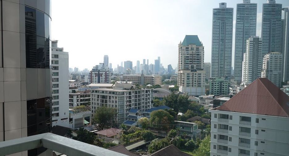 For rent 1 bed condo in Khlong Toei, Bangkok