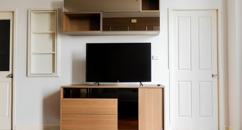 For rent 1 bed condo in Khlong Toei, Bangkok