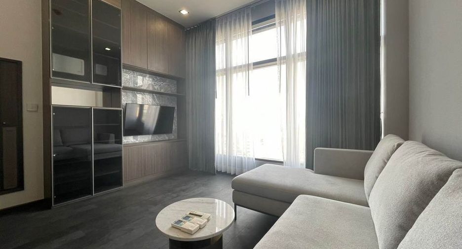 For rent 2 bedrooms condo in Ratchathewi, Bangkok