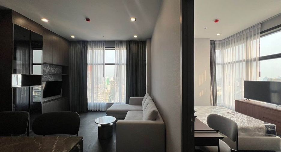 For rent 2 bedrooms condo in Ratchathewi, Bangkok