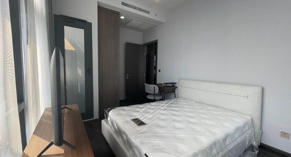 For rent 2 bedrooms condo in Ratchathewi, Bangkok