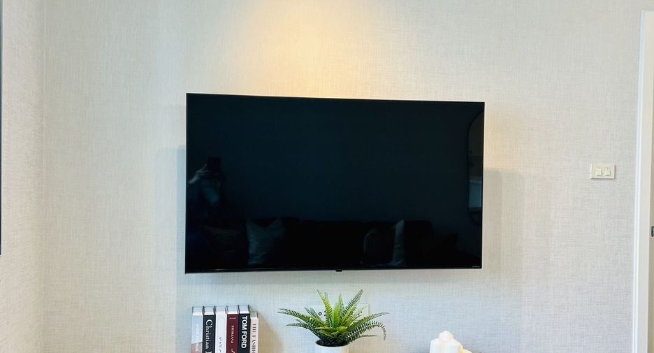 For rent 2 bedrooms condo in Khlong Toei, Bangkok