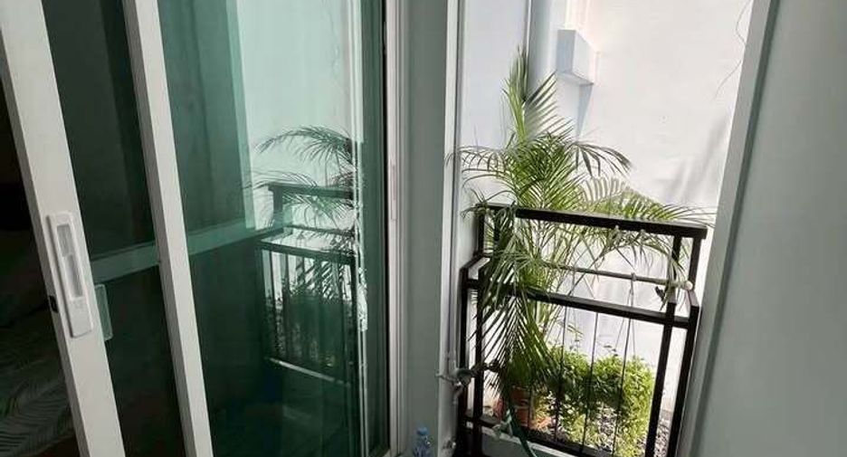 Wohnung zur Miete mit 2 Zimmer in Phra Khanong, Bangkok