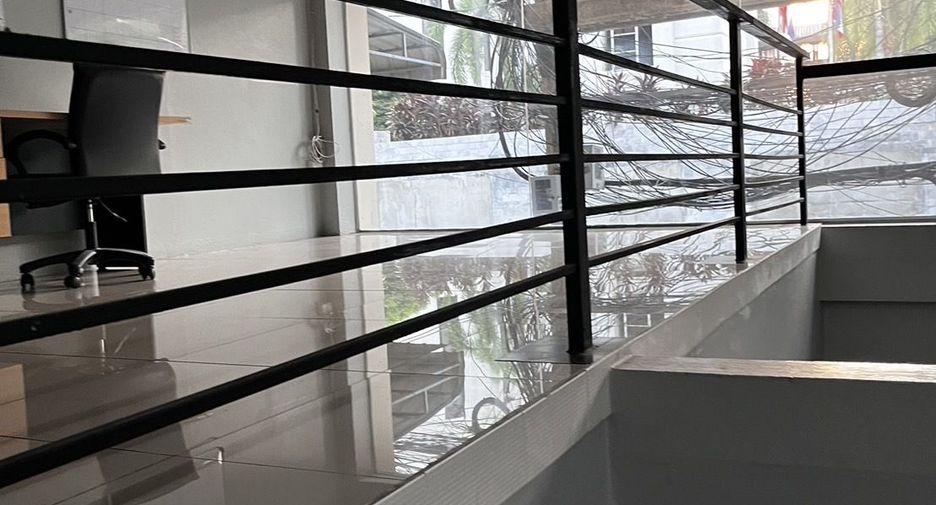 Gewerbefläche zur Miete mit 4 Zimmer in Bang Kapi, Bangkok