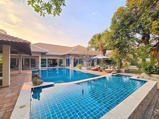 À louer et à vendre 6 chambres maison à Bang Lamung, Chonburi