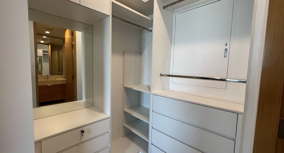For rent 1 Beds condo in Yan Nawa, Bangkok