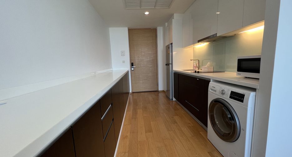 For rent 1 bed condo in Yan Nawa, Bangkok