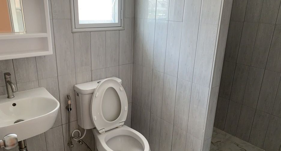 出租 3 卧室 独立屋 在 Bang Phli, Samut Prakan