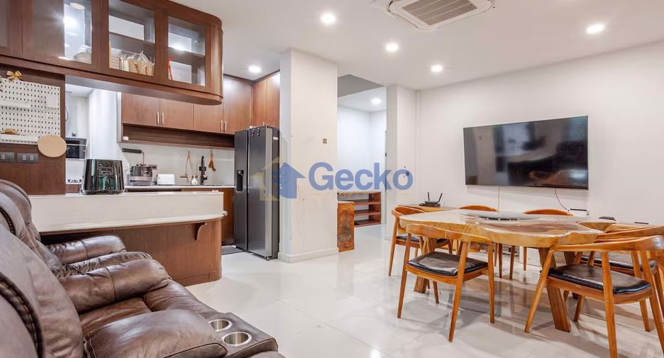 For rent 4 bedrooms house in Bang Lamung, Chonburi