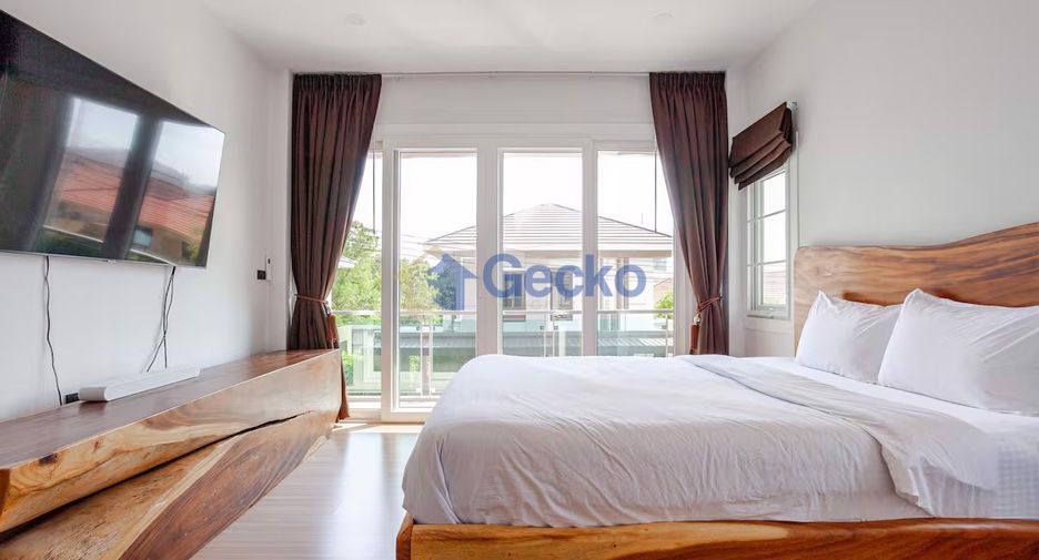 For rent 4 bedrooms house in Bang Lamung, Chonburi