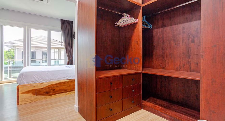 For rent 4 bedrooms house in Bang Lamung, Chonburi
