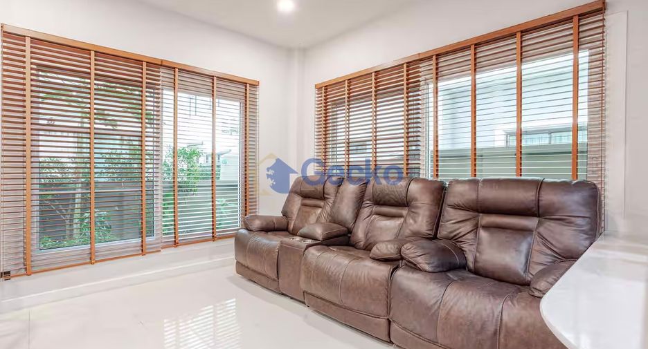 For rent 4 bedrooms house in Bang Lamung, Chonburi