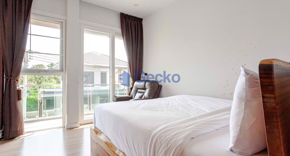 For rent 4 bedrooms house in Bang Lamung, Chonburi