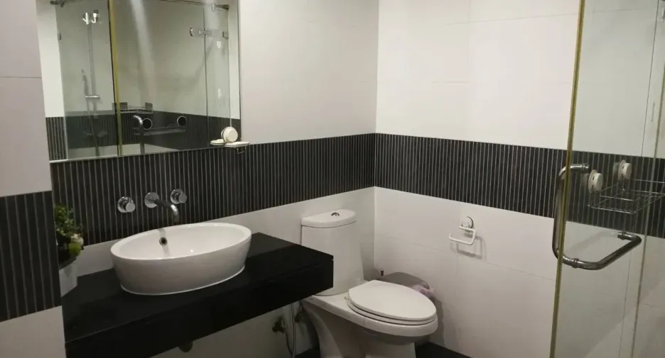 For rent 1 bed condo in Sathon, Bangkok
