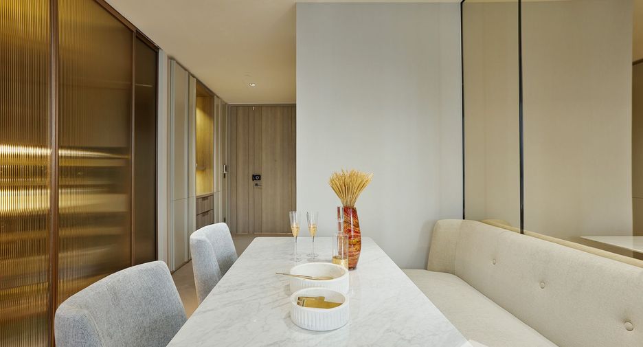 For rent 2 bedrooms condo in Sathon, Bangkok