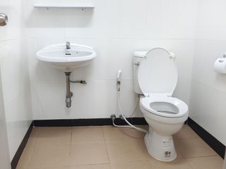 For rent 3 bedrooms townhouse in Bang Na, Bangkok