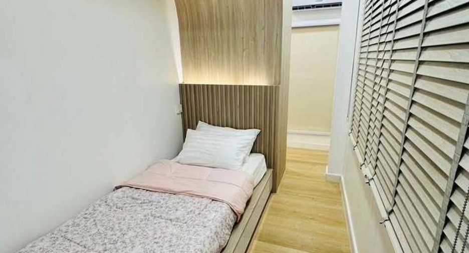 For rent 2 bedrooms house in Sathon, Bangkok