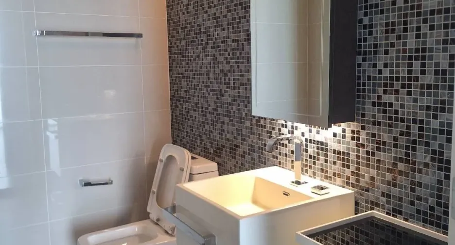 For rent 2 bedrooms condo in Bang Sue, Bangkok