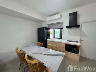 For rent 3 bedrooms townhouse in Bang Sao Thong, Samut Prakan