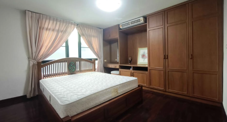 ให้เช่า 3 ห้องนอน คอนโด ใน วัฒนา, กรุงเทพฯ