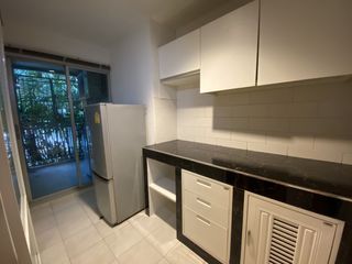 For rent 2 bedrooms condo in Huai Khwang, Bangkok