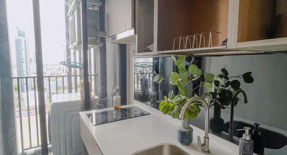 For rent スタジオ condo in Watthana, Bangkok