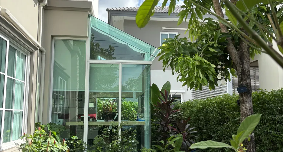Haus zur Miete mit 4 Zimmer in Prawet, Bangkok