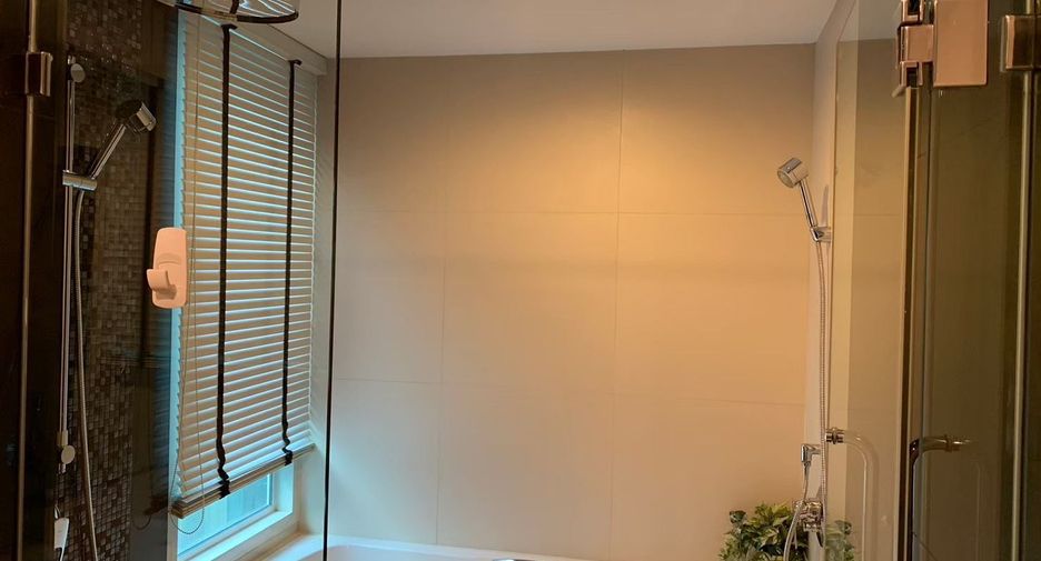 For rent 3 ベッドルーム condo in Khlong Toei, Bangkok
