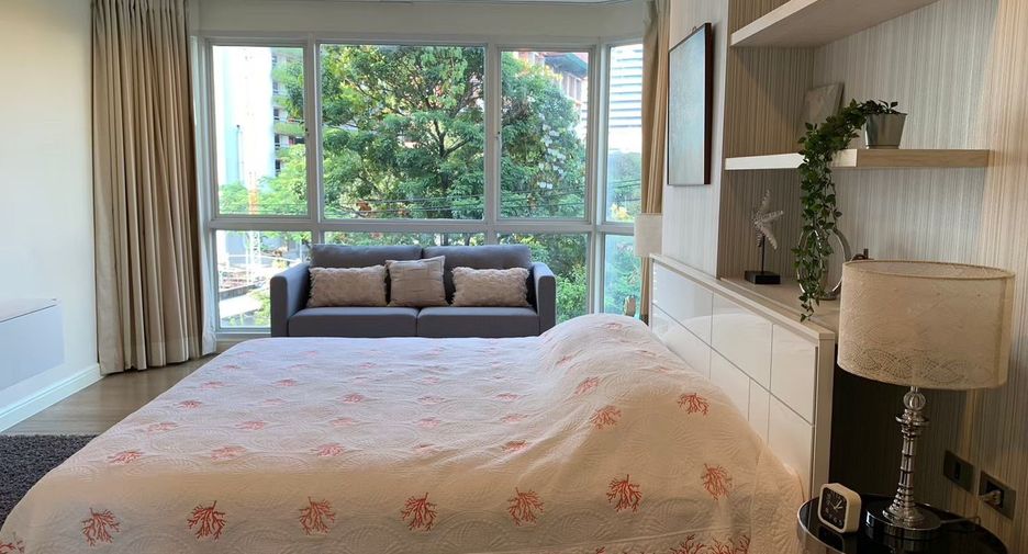 For rent 3 ベッドルーム condo in Khlong Toei, Bangkok