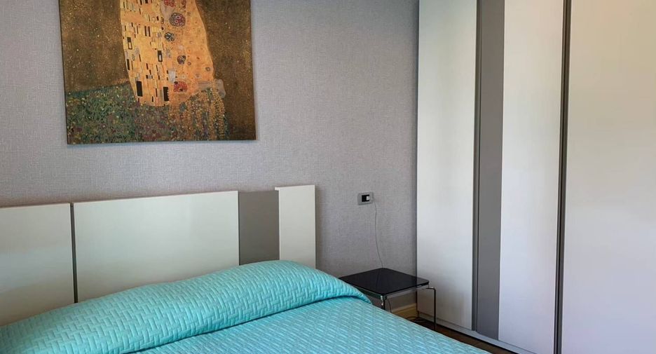For rent 3 ベッドルーム condo in Khlong Toei, Bangkok