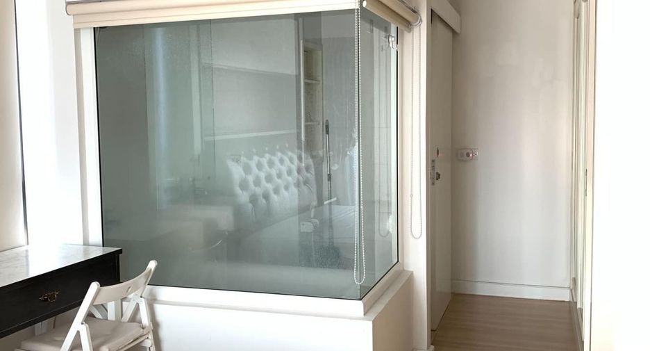 For rent 1 bed condo in Sathon, Bangkok