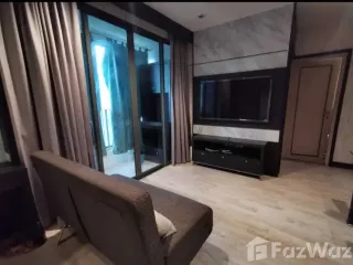 For rent 2 bedrooms condo in Huai Khwang, Bangkok