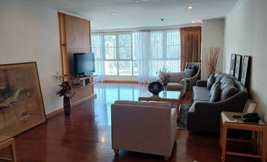 For rent 3 bedrooms apartment in Khlong Toei, Bangkok