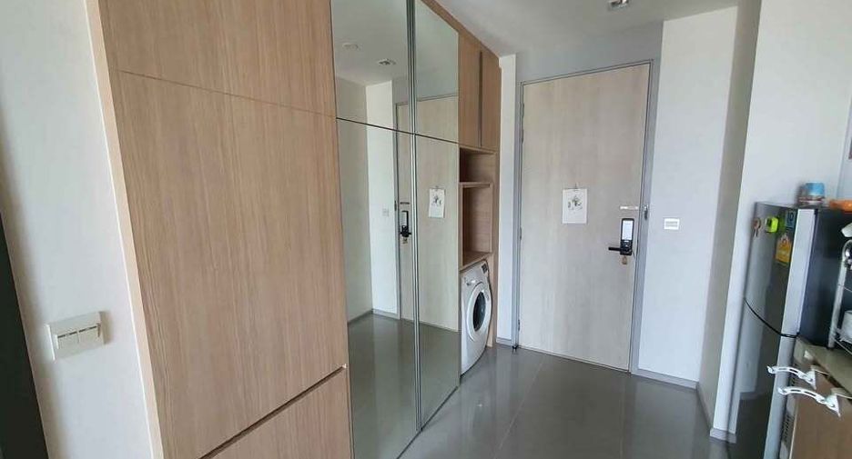 For rent 1 bed condo in Phaya Thai, Bangkok